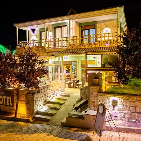 Cesmekes Otel Exterior foto