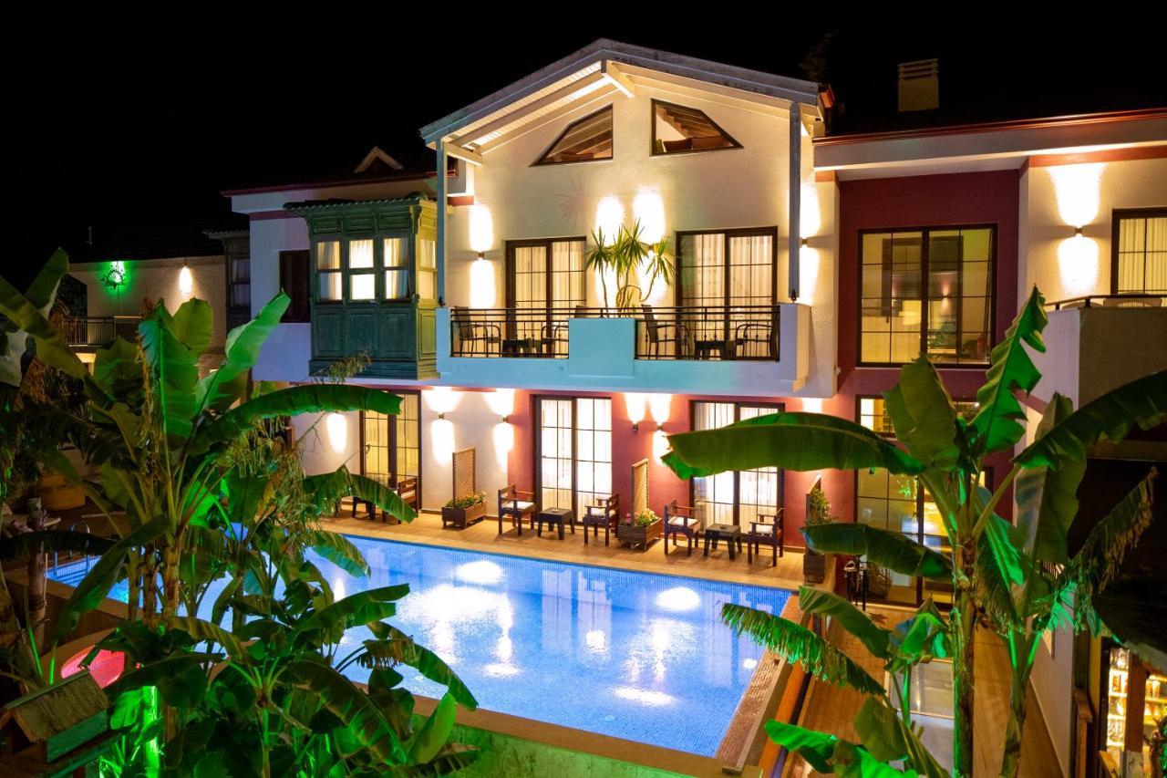 Cesmekes Otel Exterior foto